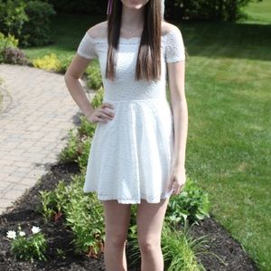 White lace off the shoulder dress